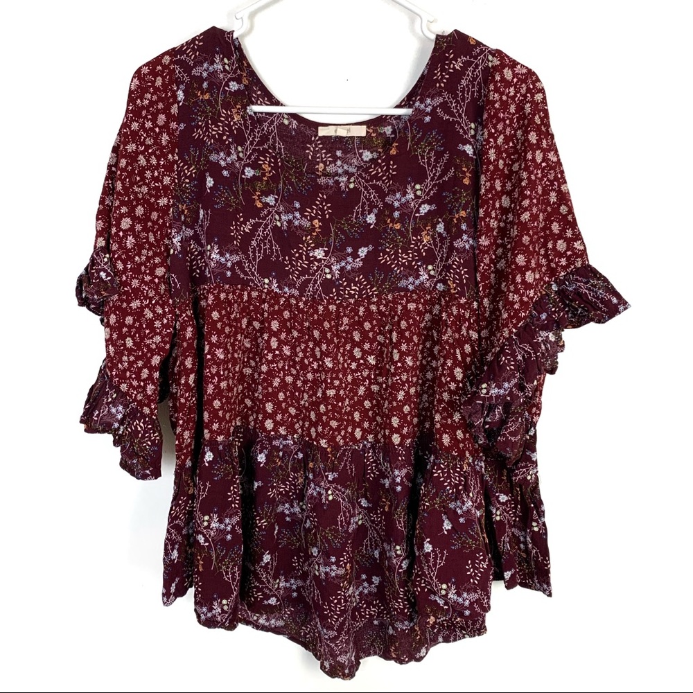Easel Floral Ruffled Sleeve Blouse Size Large !